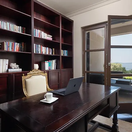 Exclusive Marnano - Center 스플리트