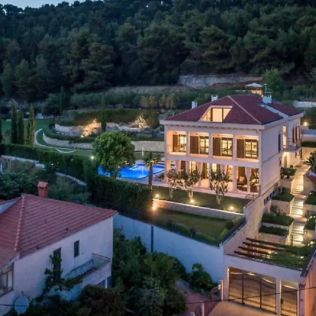 Exclusive Marnano - Center